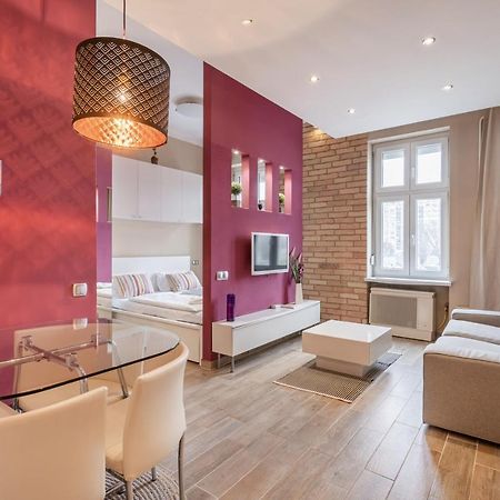 Pink Secrets Apartment Budapest Esterno foto