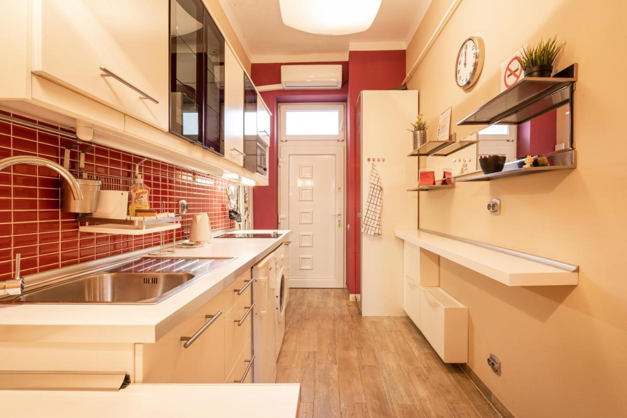 Pink Secrets Apartment Budapest Esterno foto